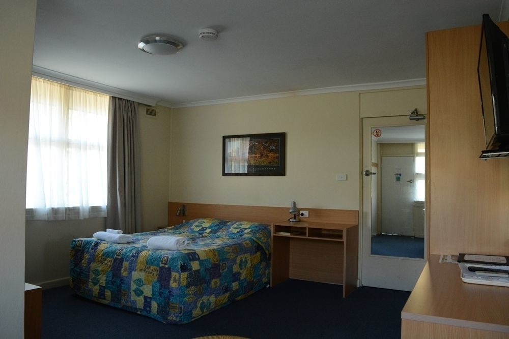 Townhouse Motel Cowra Exterior foto